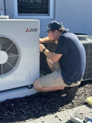 Stay Cool and Comfortable with Ductless Mini Splits!