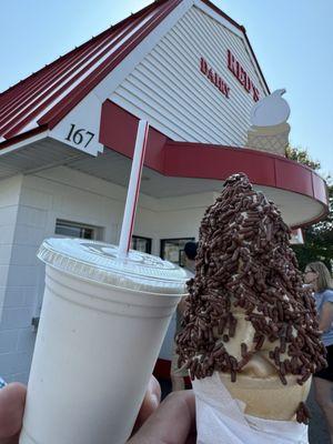 Vanilla shake and a small coffee with chocolate sprinkles