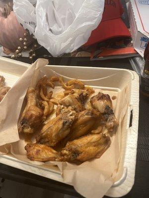 8 Bone-In Wings Combo