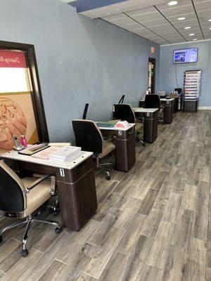 Grand Opening August 2023 Special 
Call for appointments and get 
15% all combo services.
10% off any service.
(239) 274-5800