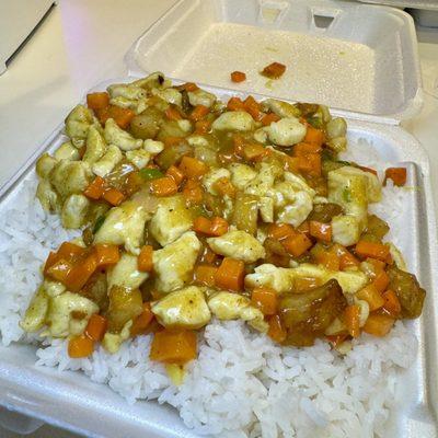 Curry chicken over rice