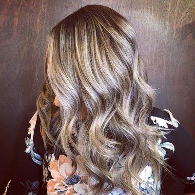 Ash balayage (high contrast)