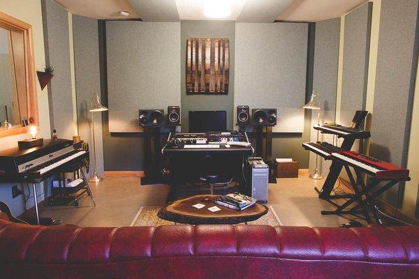 Mix Room