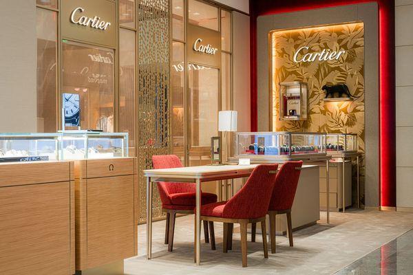 Explore Cartier's diverse range of exceptional watches, all available to purchase at bhindi Jewelers in Glendale, CA.