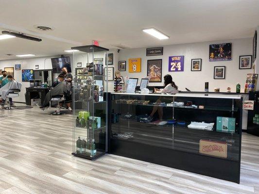 Gentlemen's Barber Shop