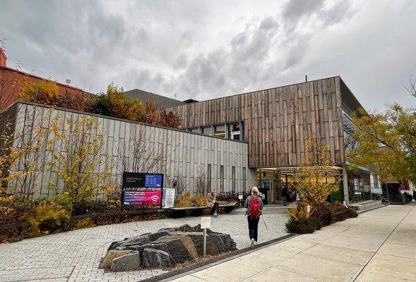 The new Greenpoint Public LIbrary & Environmental Center