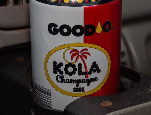 Champagne Kola.(keepsmilingphoto.com)