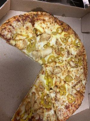 Chicken and banana pepper pizza