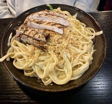 Fettuccine Alfredo with chicken (5/5)