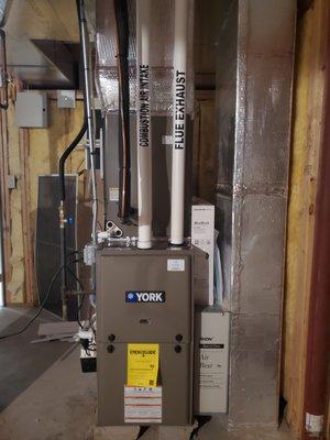 Gas furnace