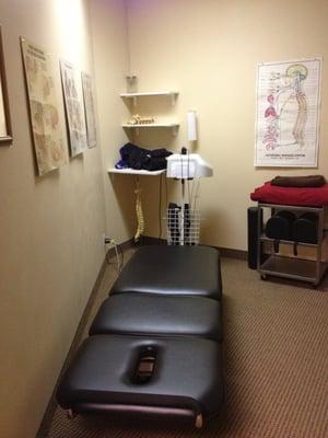 Decompression Therapy: Our office offers spinal decompression for disc related issues to help reduce back and neck pain.