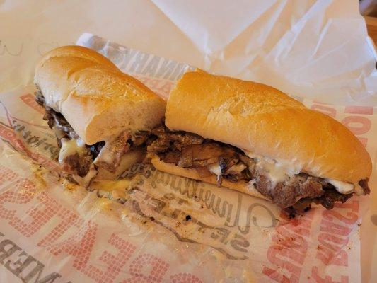 Cheesesteak Sandwich, no peppers