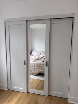 Modern Closet Spaces