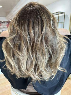 Balayage with honey warm tones frosted tips. hair-by Ursula.