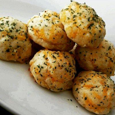 Mini cheddar biscuits