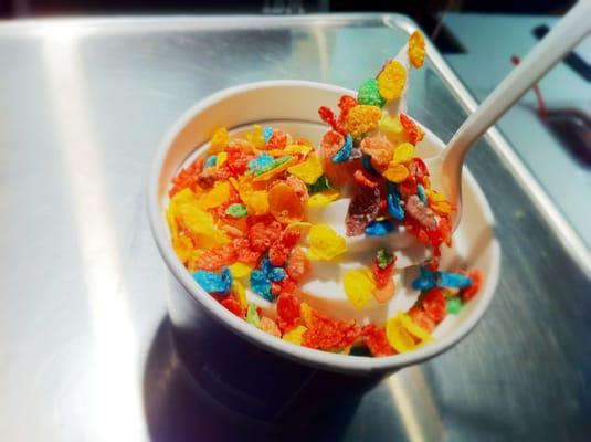 Original Froyo w/ Fruity Pebbles