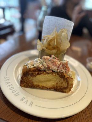 Cold Lobster roll with homemade potato chips