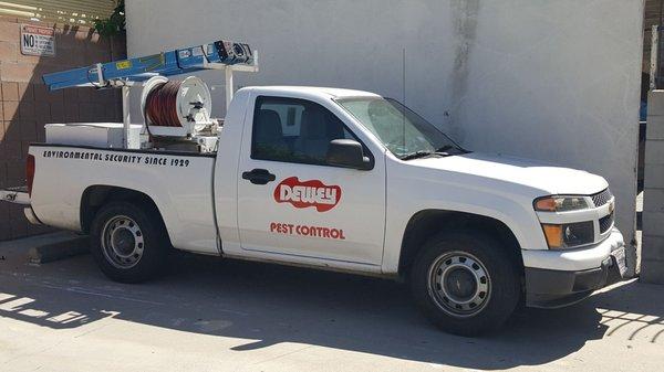 The Pest Truck - Arthur is my Technician (08/01/19). #NorthHollywood #DiePestsDie