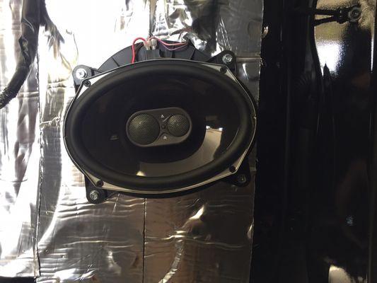 6x9 JBL 3-way speakers on a 2016 Tundra front door.