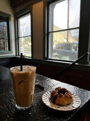 Iced harvest latte and marionberry galleta