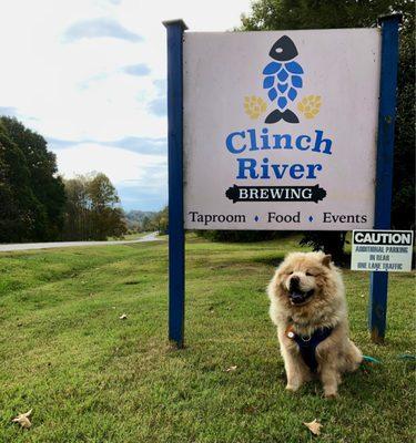 Butters pit stop at Clinch River. Wish we had more time to explore more of the park. The damn looked neat.