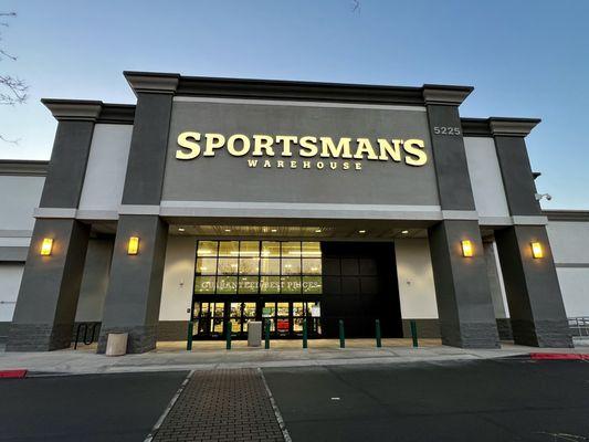 Sportsman's Warehouse