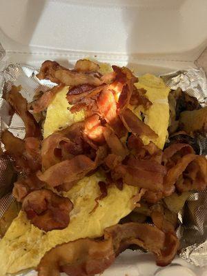 Platter-Bacon, eggs and home fries