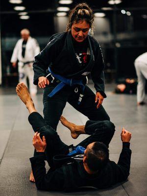 ADULT JIU JITSU CLASSES IN CORONA