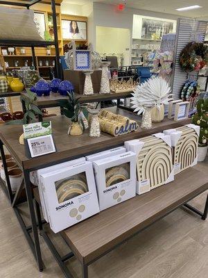 Natural/beach themed decor