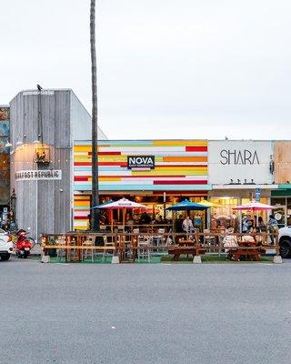 Outside area of NOVA Easy Kombucha in Ocean Beach