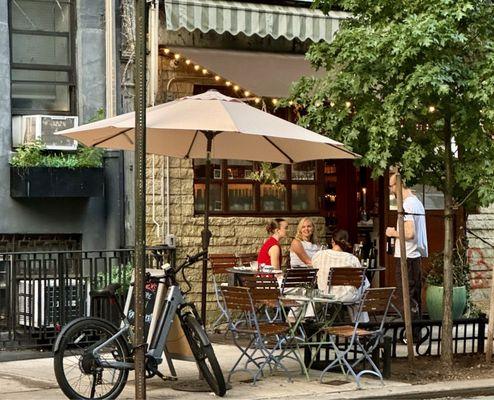 Sidewalk seating