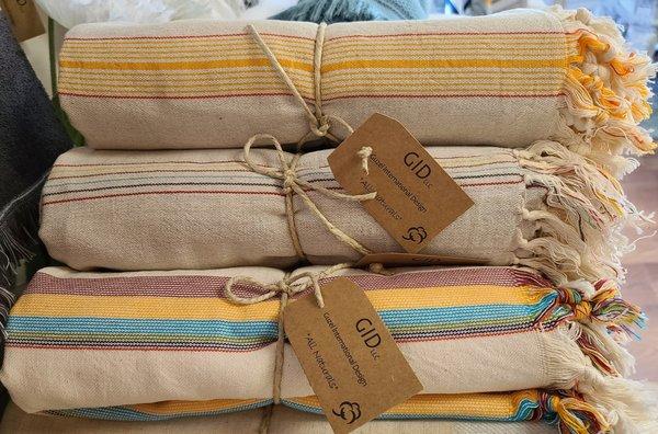 100% Organic Cotton Beach toweks, Travel blanket, Throw Blanket, Shawl,...etc