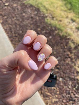 Lavender Daisy Nails