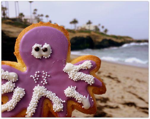 Octopus sugar cookie