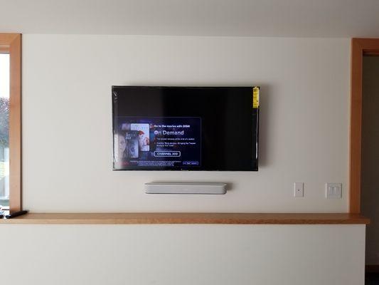 TV mount with soundbar