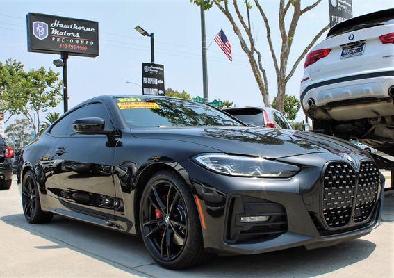 2021 BMW 430 M Sport
https://www.hawthornemotorspreowned.com/details-2021-bmw-4_series-430i-used-wba53ap02mcg72395.html