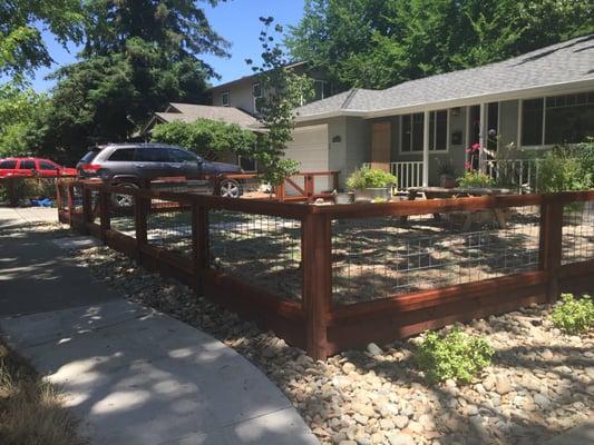 redwood and hog wire fence