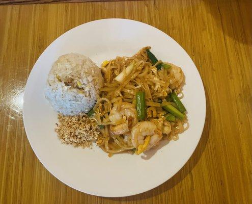 Pad Thai lunch special (comes with fried rice, soup, spring roll)