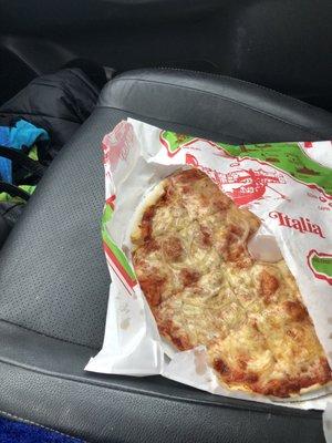 I took this photo to make my daughter jealous. I'm eating in the car on the way home from my cottage.