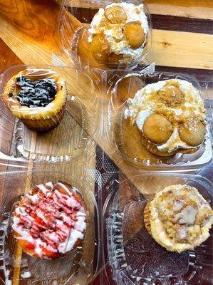 Banana Pudding, Unsharable Strawberry Shortcake, apple cobbler, Unsharable Oreo