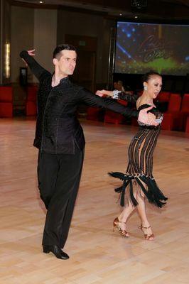 Akiko and Sergey performing cha cha cha at the 2017 California Open