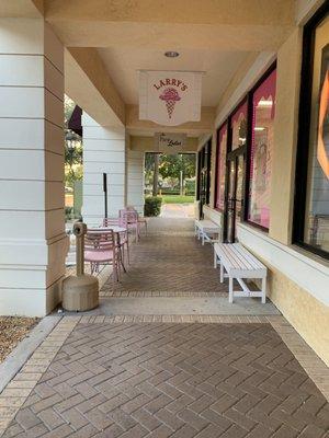 Covered walkway to Larry's.