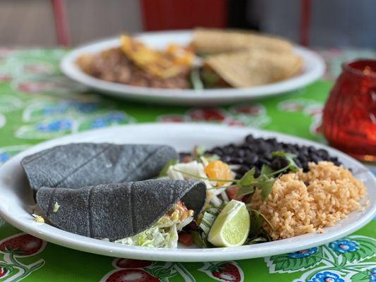 Red snapper fish tacos plate