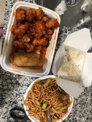 General sSo's Chicken egg roll vegetable lo mein