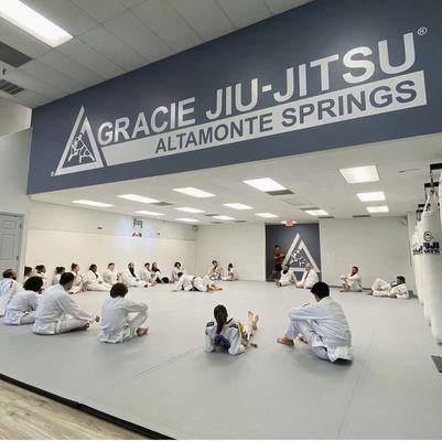 Beginner jiujitsu class