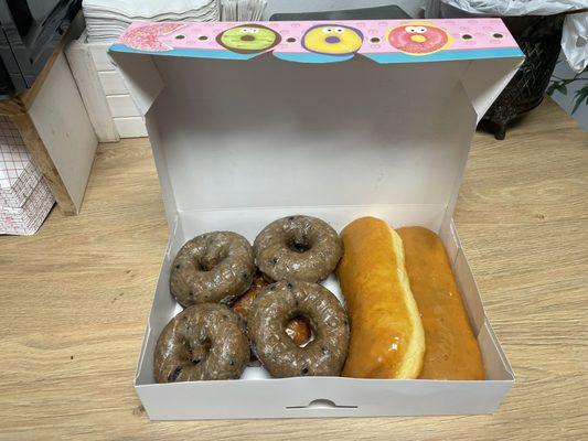 Maple Logs, Blueberry, Apple Fritter. A box of heaven!