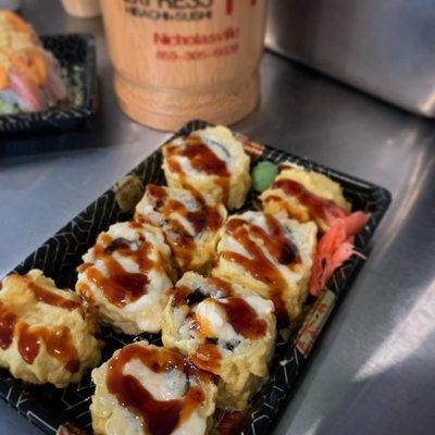 Crab Rangoon Roll