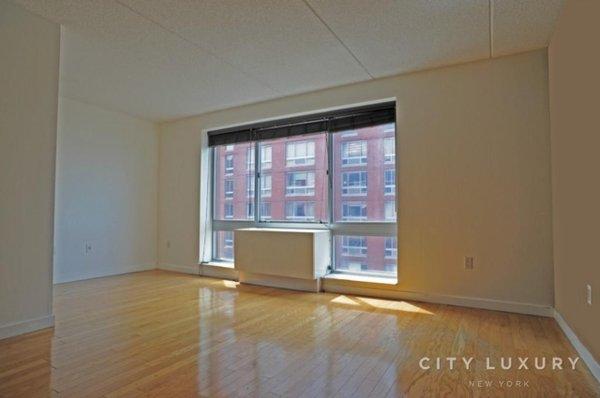 CITY LUXURY EXCLUSIVE LISTING 
 ALCOVE STUDIO AT 555 W-23St