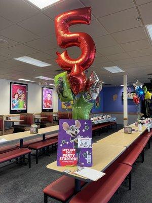 Party table (we brought the balloons)