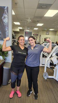 Lindsay training with our new Fitlife Foods coordinator. Pick up your food at our location each Saturday!